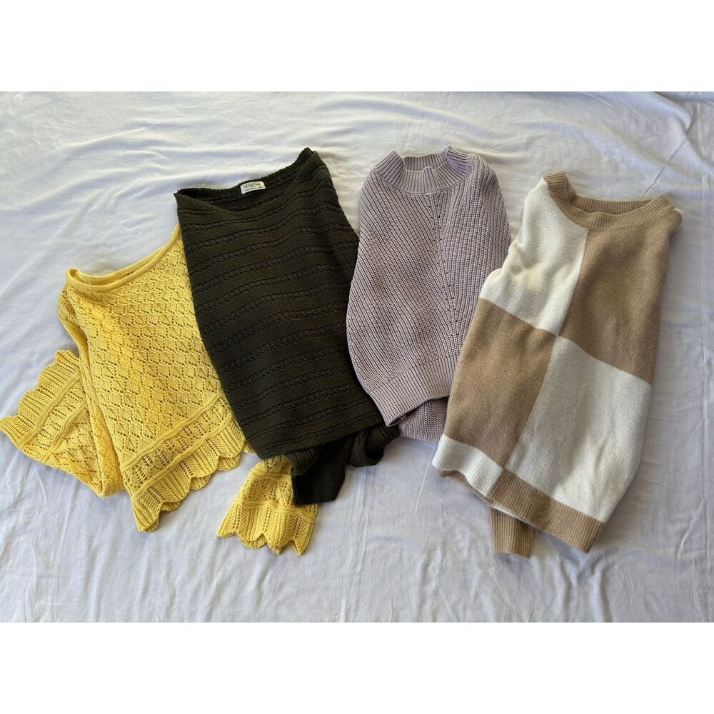 Women's/Junior's Sweater Lot, Sizes Medium-Large, Yellow, Green, Purple, Winter